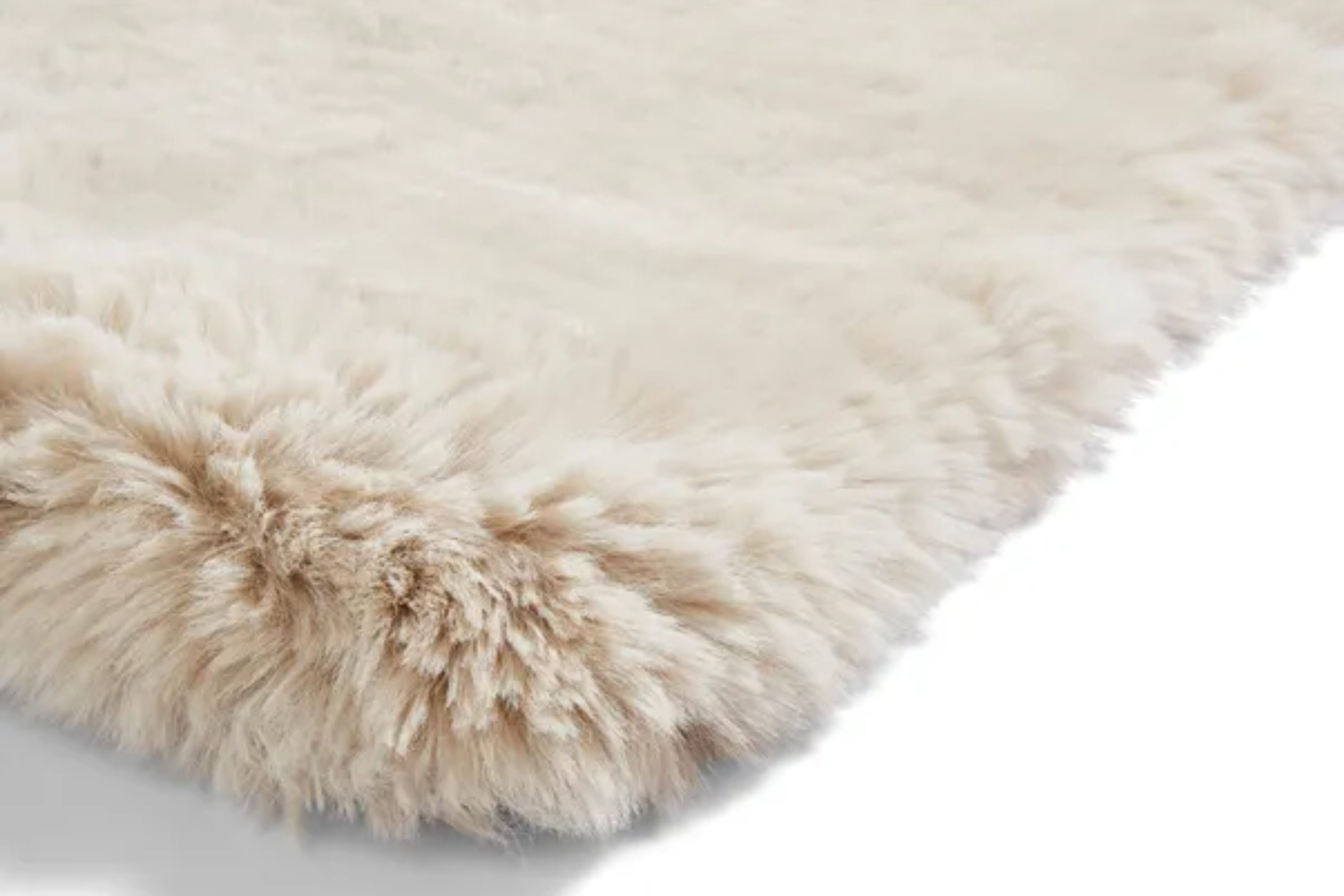LYN Serenity Alabaster – hoogpolig vloerkleed van superzachte luxe