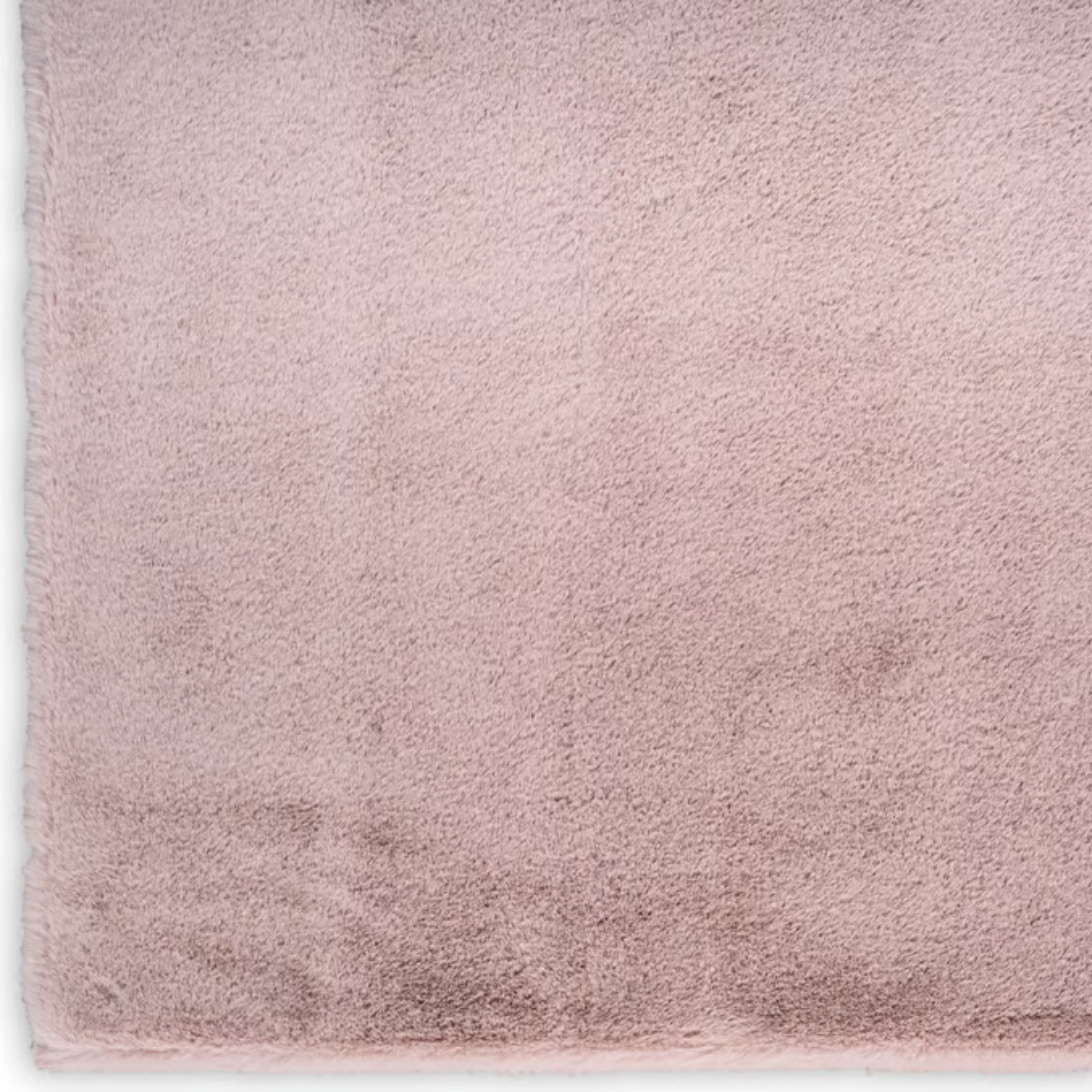 Vellyn Poeder Pink – hoogpolig velvet vloerkleed in zachte pasteltint