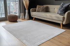 zilver Lushlyn vloerkleed in warme, moderne woonkamer