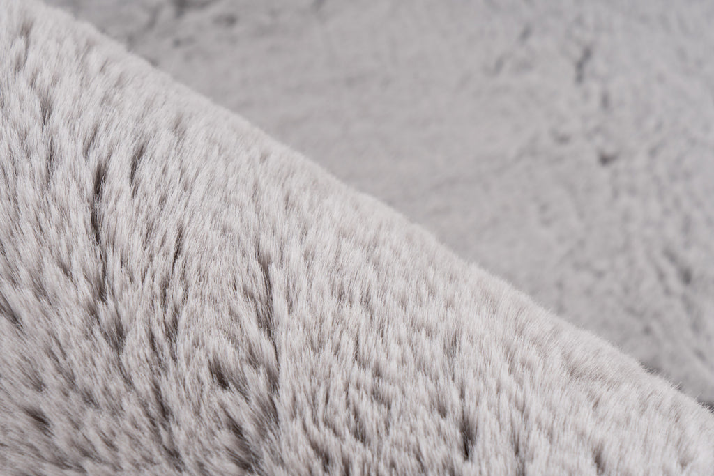 LYN Serenity Moonstone – hoogpolig vloerkleed van superzachte luxe